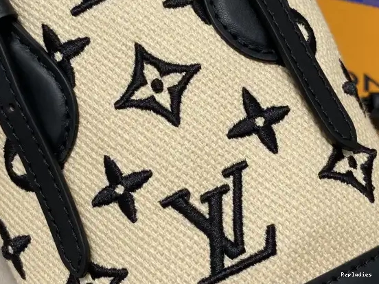 Cheap BUCKET NANO LOUIS VUITTON 0526